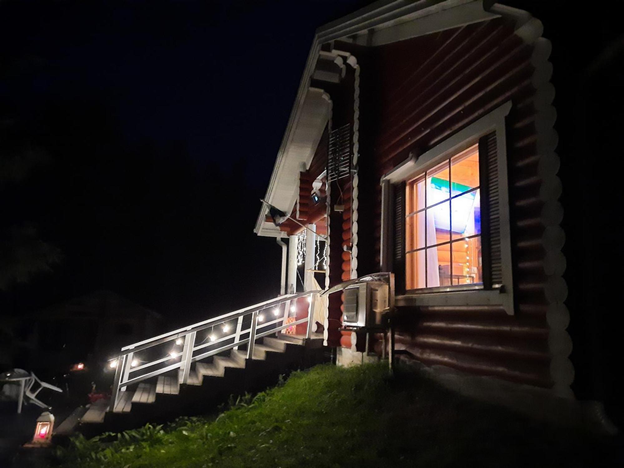 Lapin Villa Hiisi Joen Rannalla Ranua Exterior photo