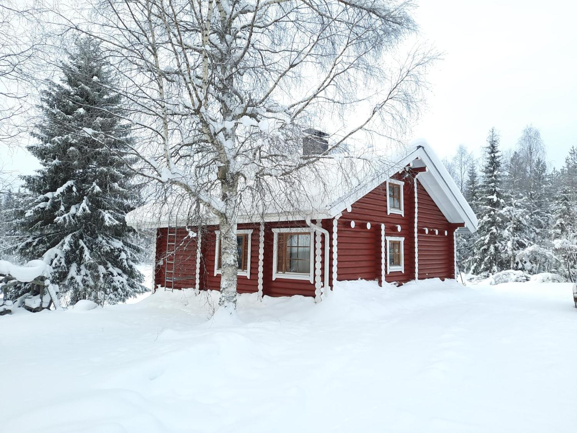 Lapin Villa Hiisi Joen Rannalla Ranua Exterior photo